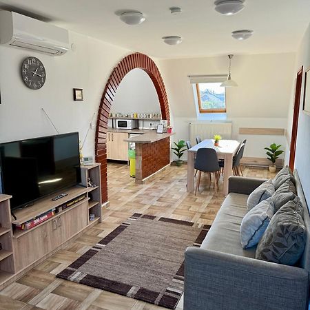 Rudolf Apartment Budapeste Exterior foto